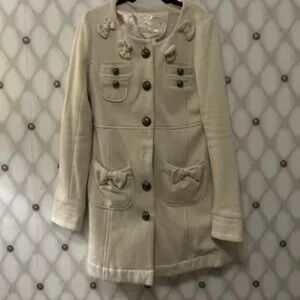 ISO ‼️ Knitted Dove "Bow for me" coat